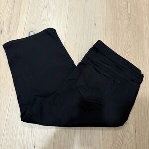 In every Story Black Capri  Jeans size 20
